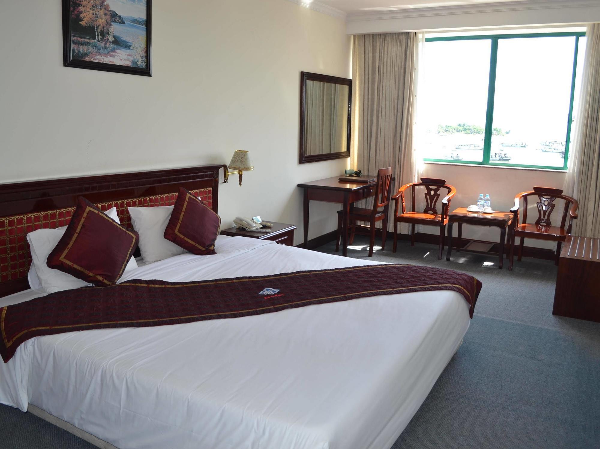 Bmc Thang Long Ha Long Exterior photo